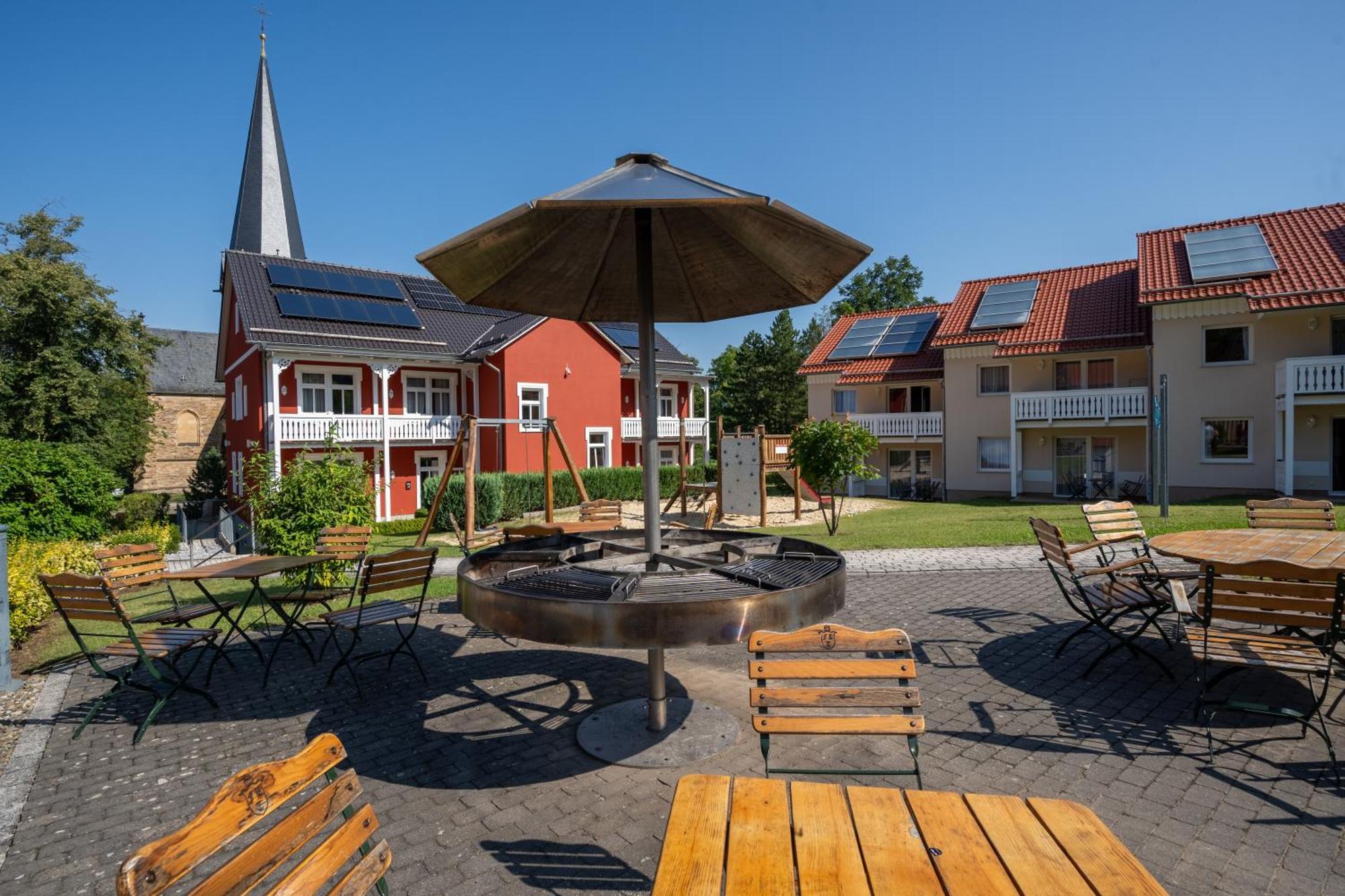 Hotelpark Bodetal Mit Ferienwohnungen ターレ エクステリア 写真